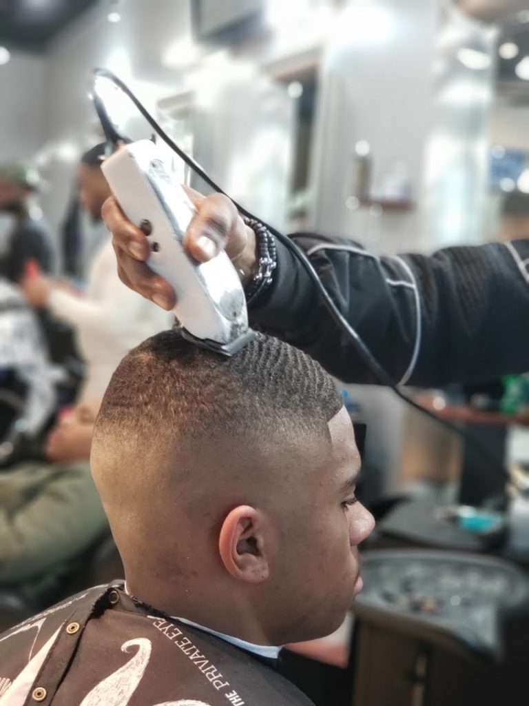 Ronny's Razor on CitySpotz | Doron McCarthur - Master Barber | (770) 369- 3843 | 2148 Duluth Highway, Duluth GA | Atlanta, Gwinnett, Lawrenceville | All hair types.