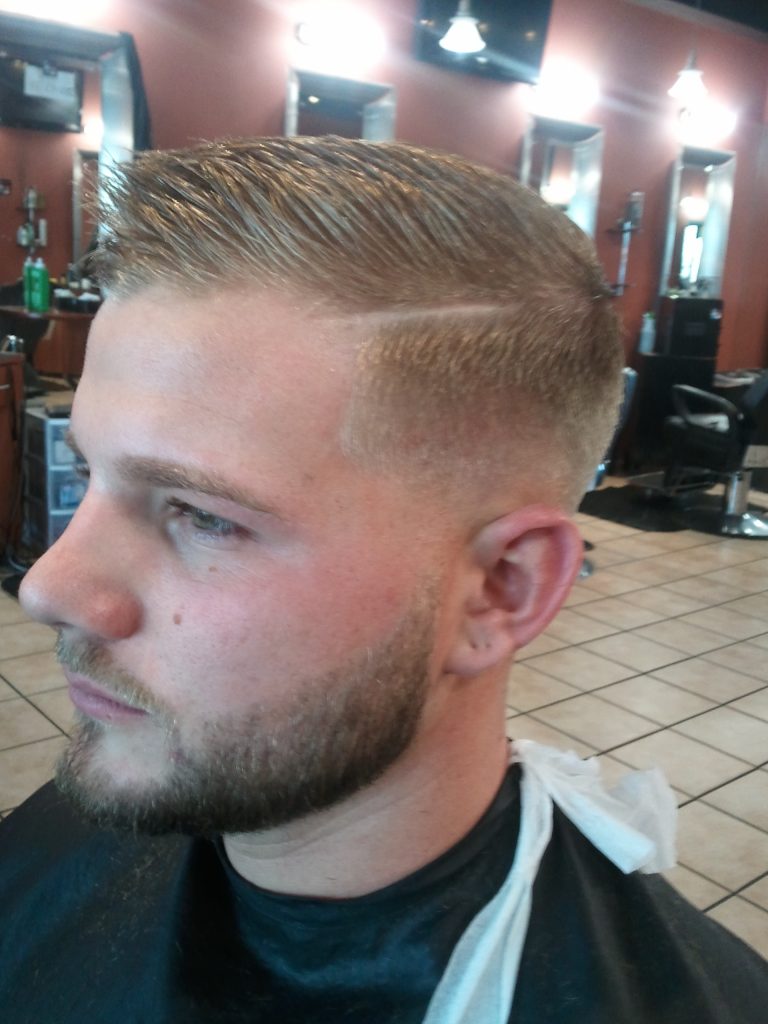 Ronny's Razor on CitySpotz | Doron McCarthur - Master Barber | (770) 369- 3843 | 2148 Duluth Highway, Duluth GA | Atlanta, Gwinnett, Lawrenceville | All hair types.